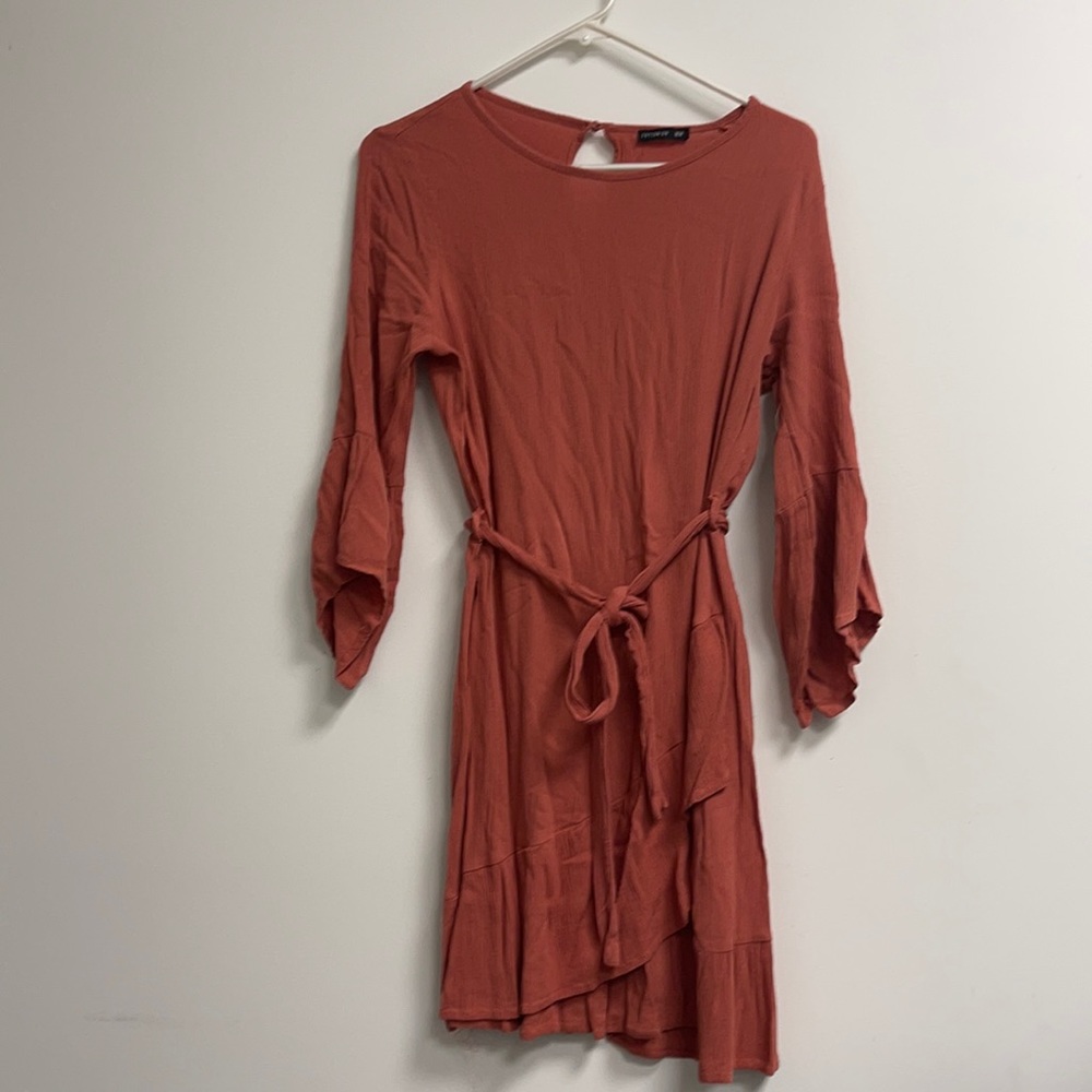 Dress - Picture 1 of 4